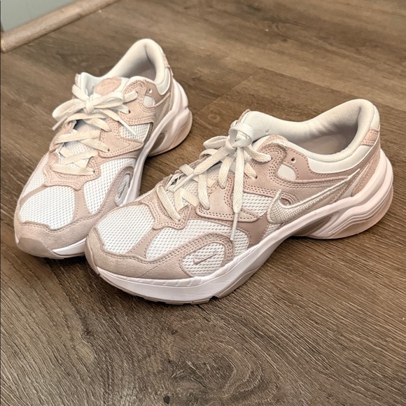 Nike Women's AL8 mauve/white - Picture 4 of 4